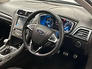 Used 2017 Ford Mondeo ST-Line Blue - Interior and Exterior details 15