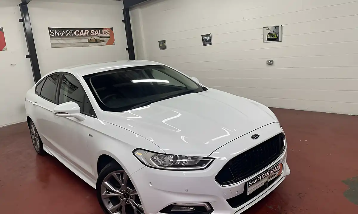 Used 2017 Ford Mondeo ST-Line Frozen White - Front View