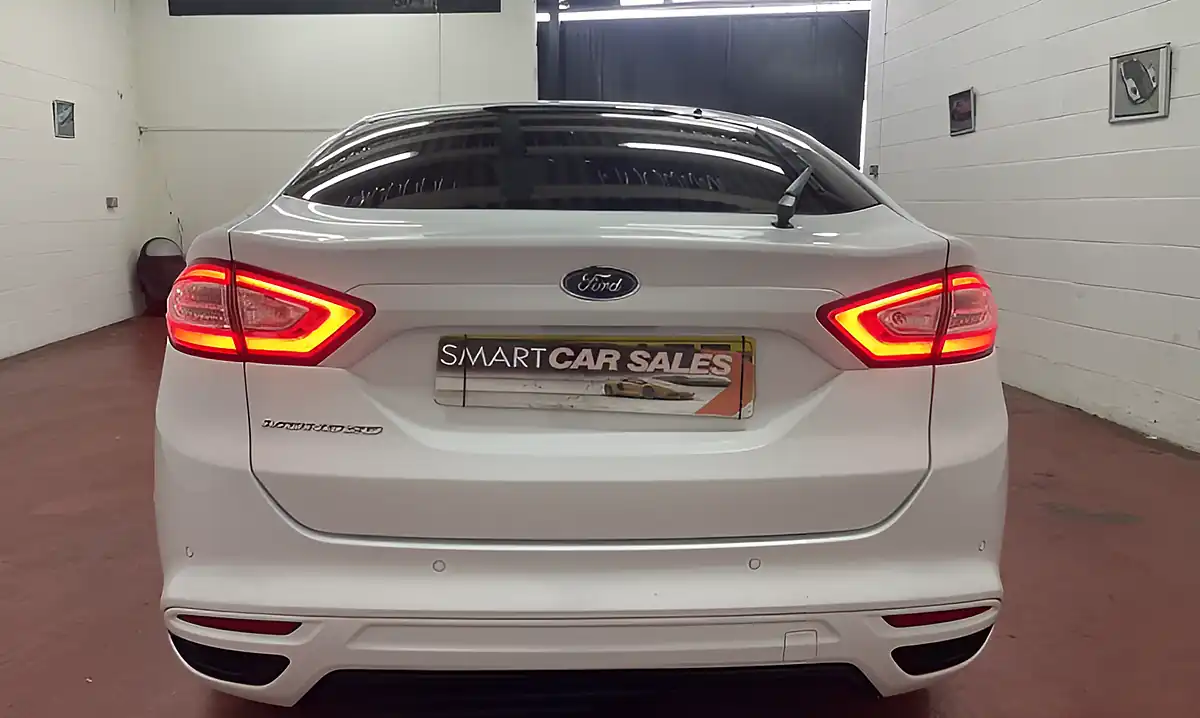 Used 2017 Ford Mondeo ST-Line Frozen White - Interior and Exterior details 14