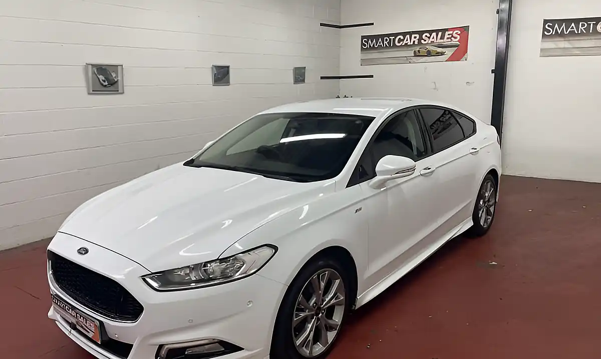 Used 2017 Ford Mondeo ST-Line Frozen White - Interior and Exterior details 5