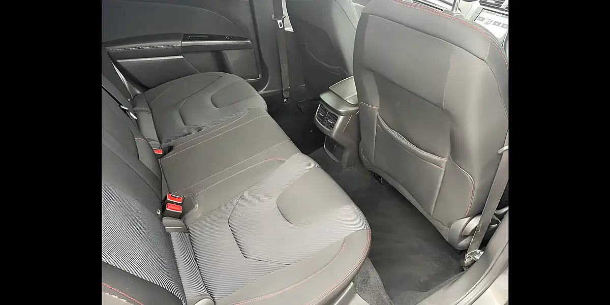 Used 2017 Ford Mondeo ST-Line Grey - Interior and Exterior details 12