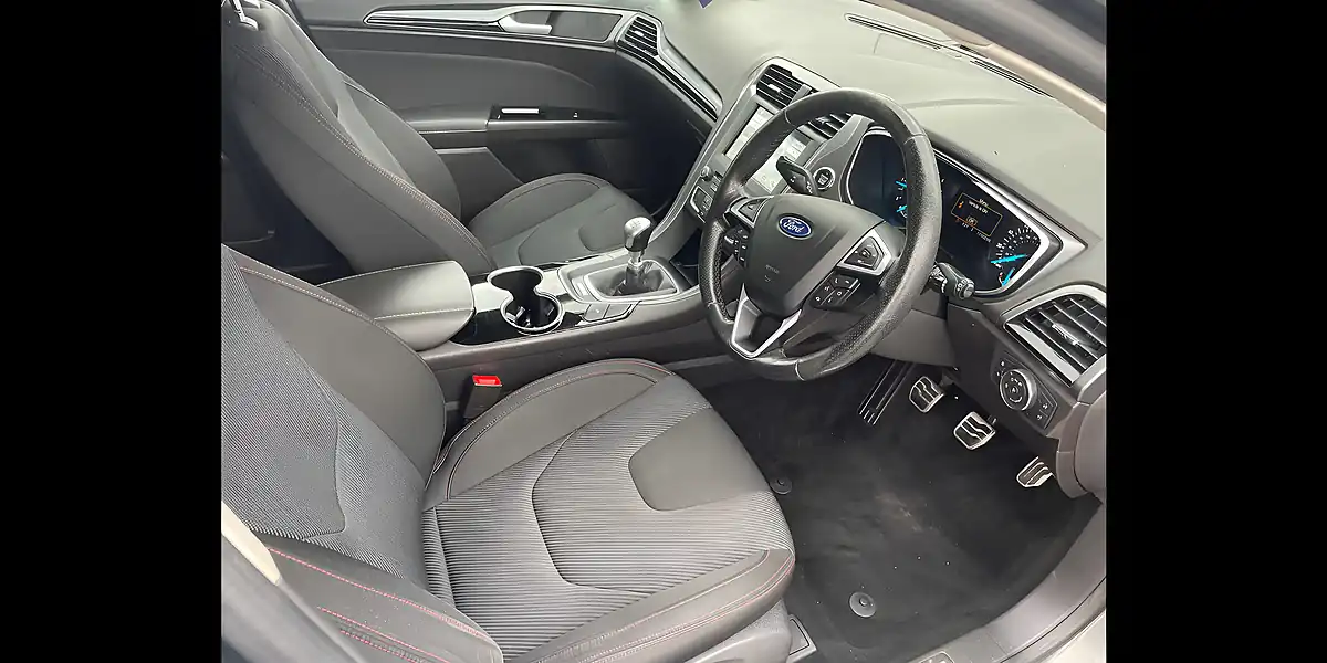 Used 2017 Ford Mondeo ST-Line Grey - Interior and Exterior details 13