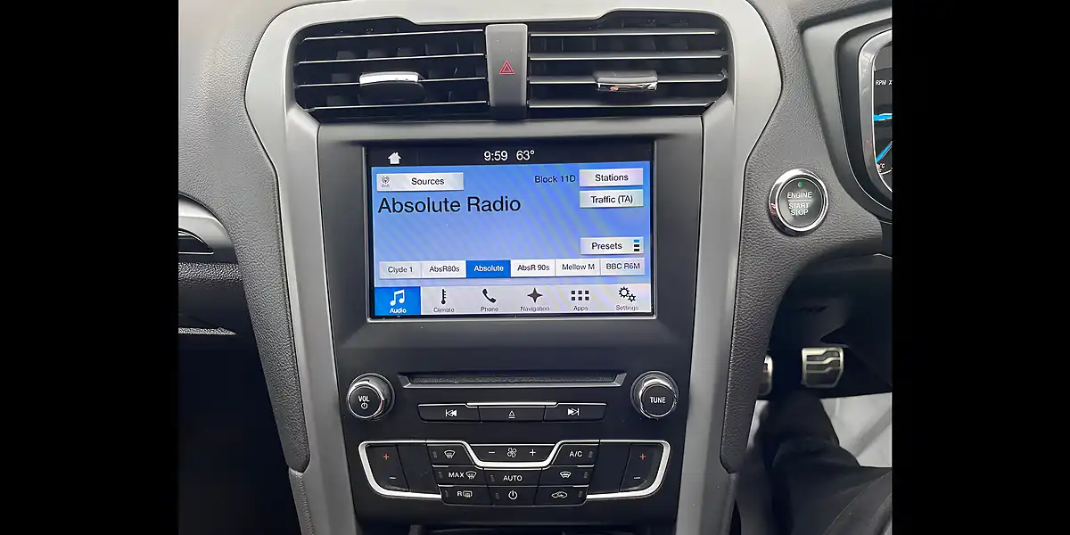 Used 2017 Ford Mondeo ST-Line Grey - Interior and Exterior details 16
