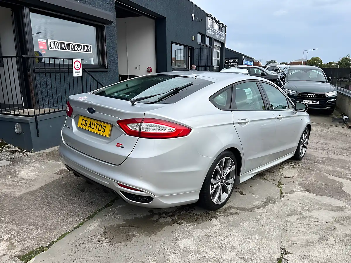 Used 2017 Ford Mondeo ST-Line X Silver - Interior and Exterior details 4