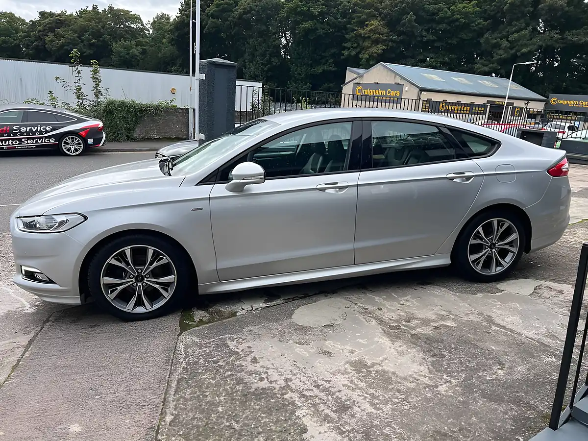 Used 2017 Ford Mondeo ST-Line X Silver - Interior and Exterior details 7