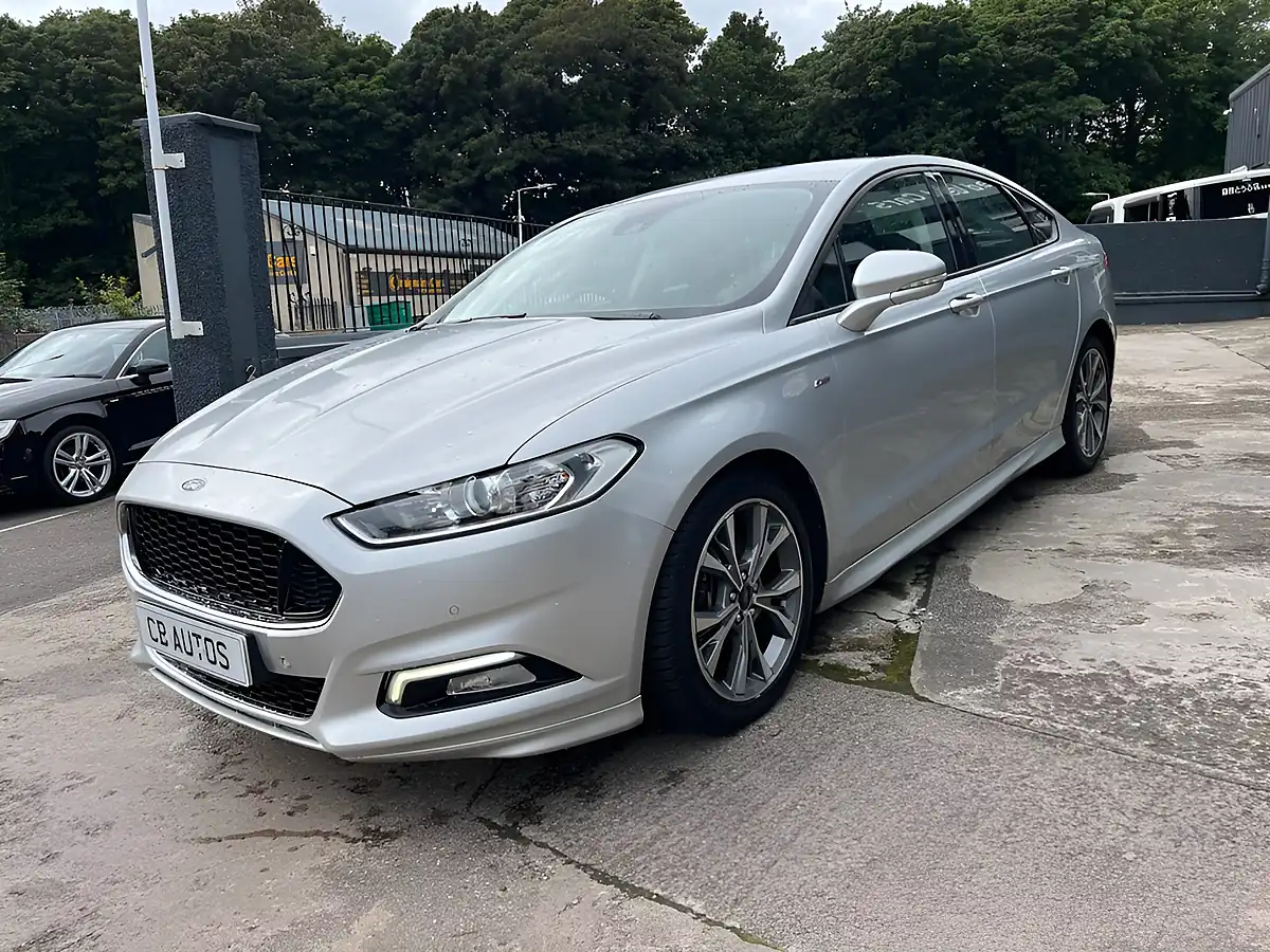 Used 2017 Ford Mondeo ST-Line X Silver - Interior and Exterior details 8