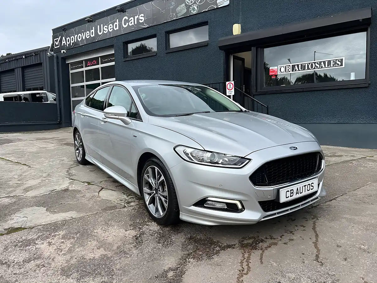Used 2017 Ford Mondeo ST-Line X Silver - Interior and Exterior details 9