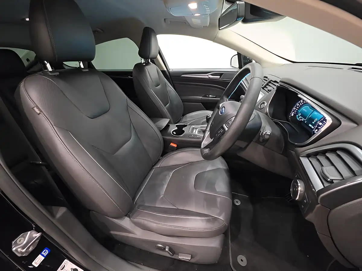 Used 2017 Ford Mondeo Titanium Black - Interior and Exterior details 10