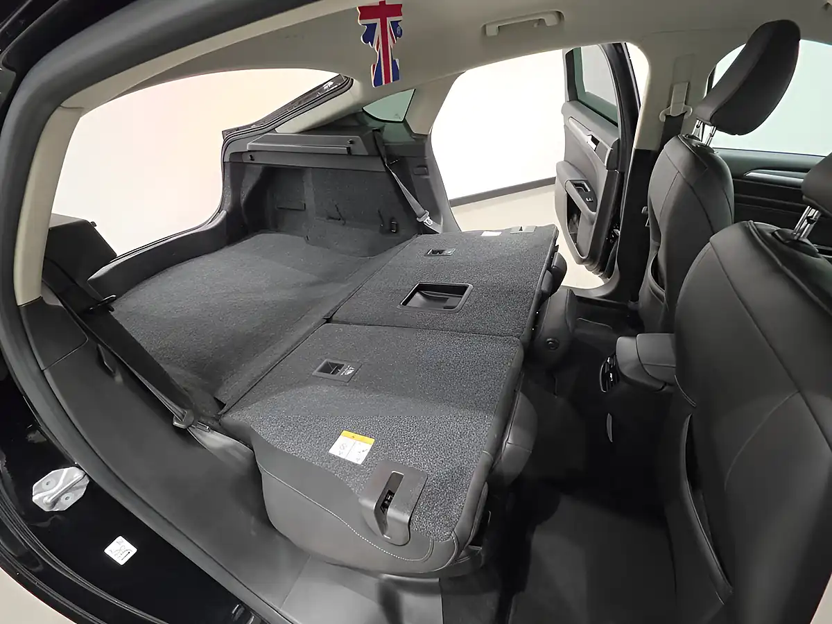 Used 2017 Ford Mondeo Titanium Black - Interior and Exterior details 15