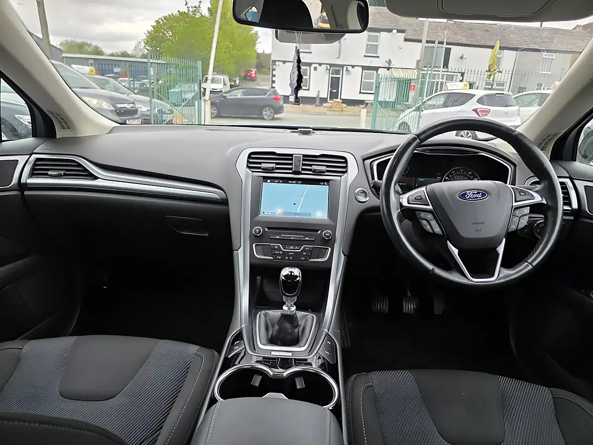 Used 2017 Ford Mondeo Titanium Blue - Interior and Exterior details 10
