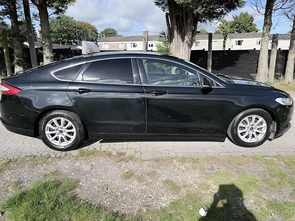 Used 2017 Ford Mondeo Titanium Econetic Black - Interior and Exterior details 8