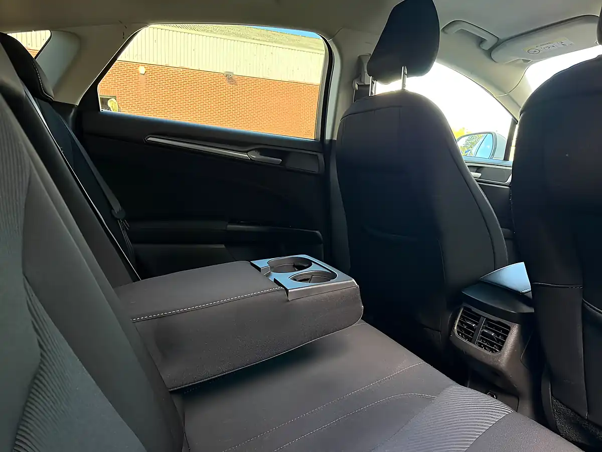 Used 2017 Ford Mondeo Titanium Silver - Interior and Exterior details 12