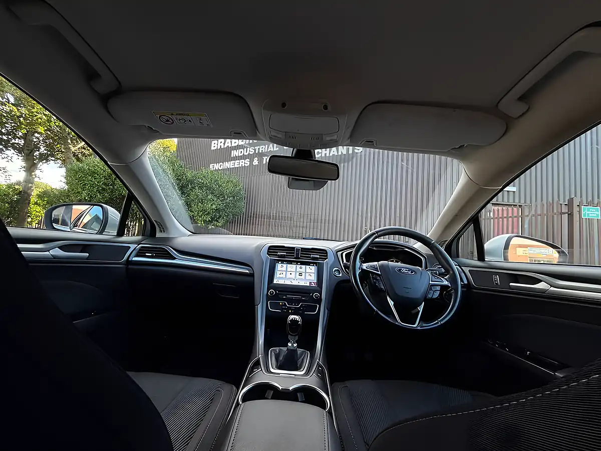 Used 2017 Ford Mondeo Titanium Silver - Interior and Exterior details 18