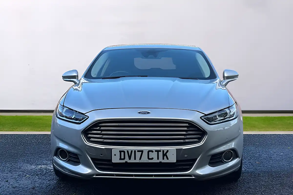 Used 2017 Ford Mondeo Titanium Silver - Interior and Exterior details 3