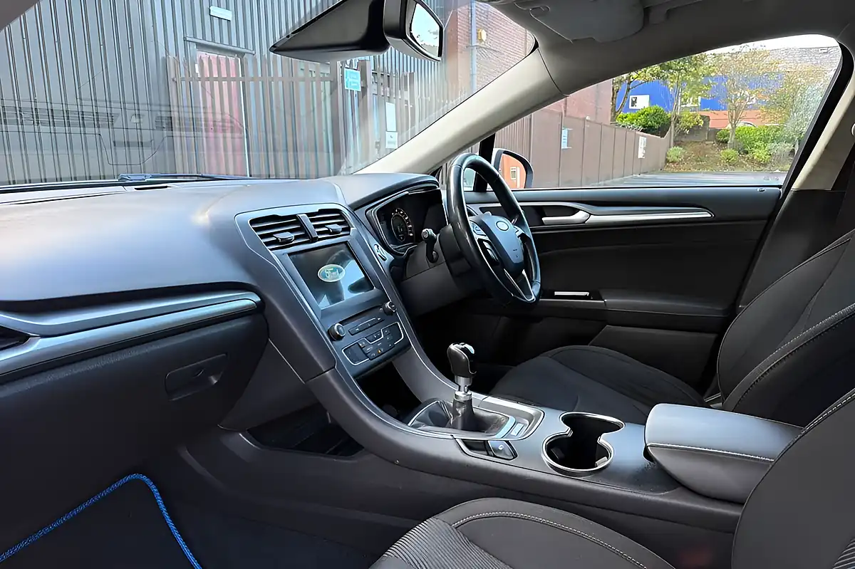 Used 2017 Ford Mondeo Titanium Silver - Interior and Exterior details 4