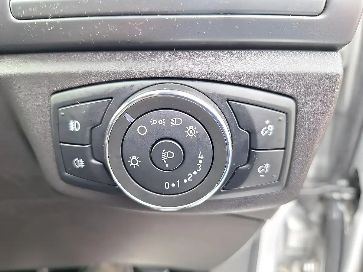 Used 2017 Ford Mondeo Titanium Silver - Interior and Exterior details 14