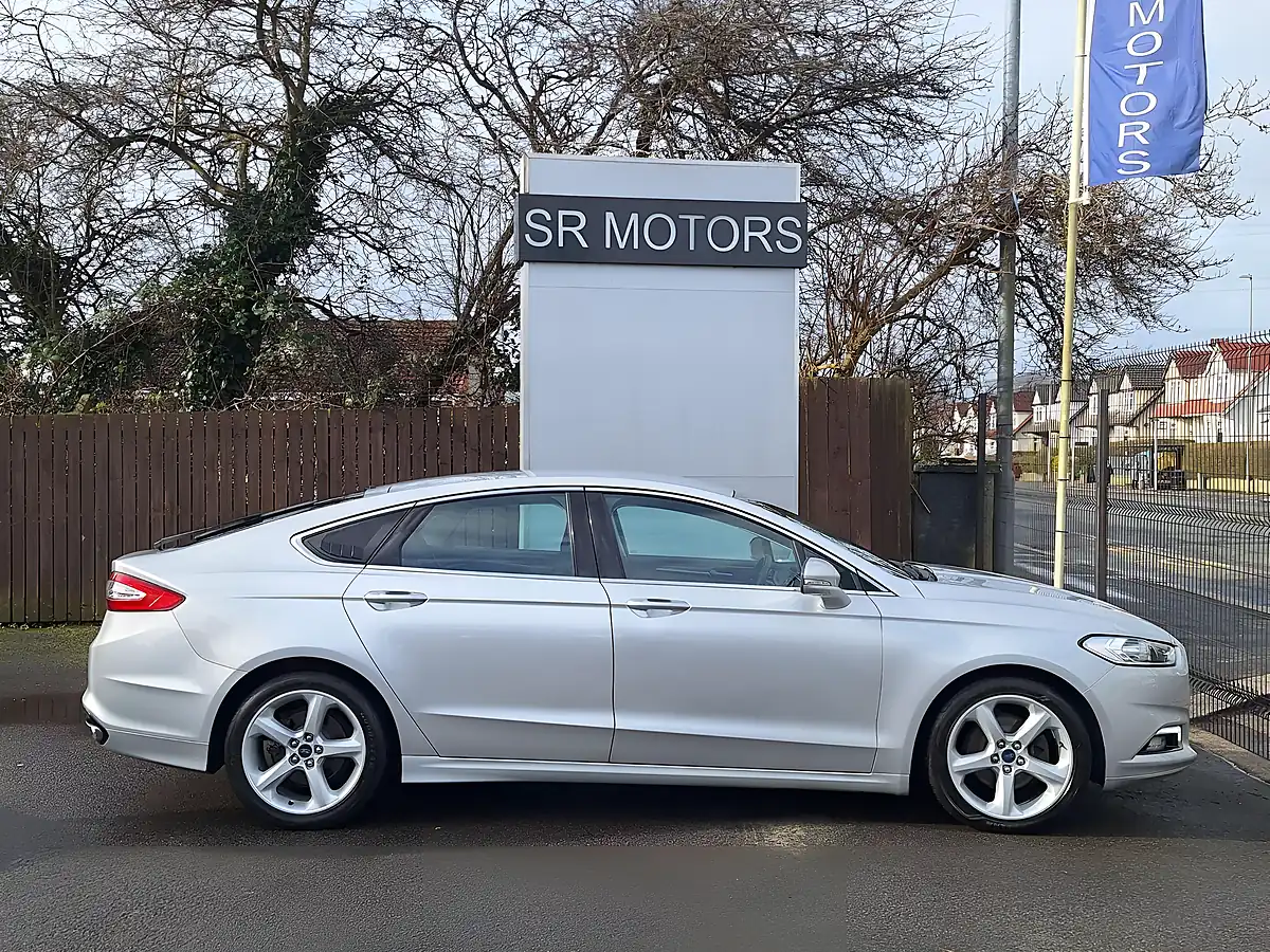 Used 2017 Ford Mondeo Titanium Silver - Interior and Exterior details 6