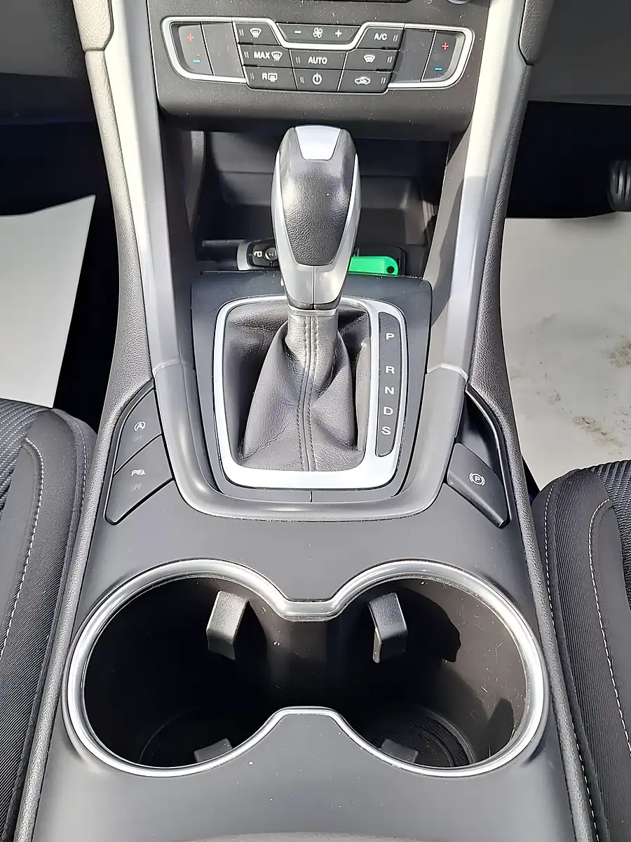 Used 2017 Ford Mondeo Titanium Silver - Interior and Exterior details 9