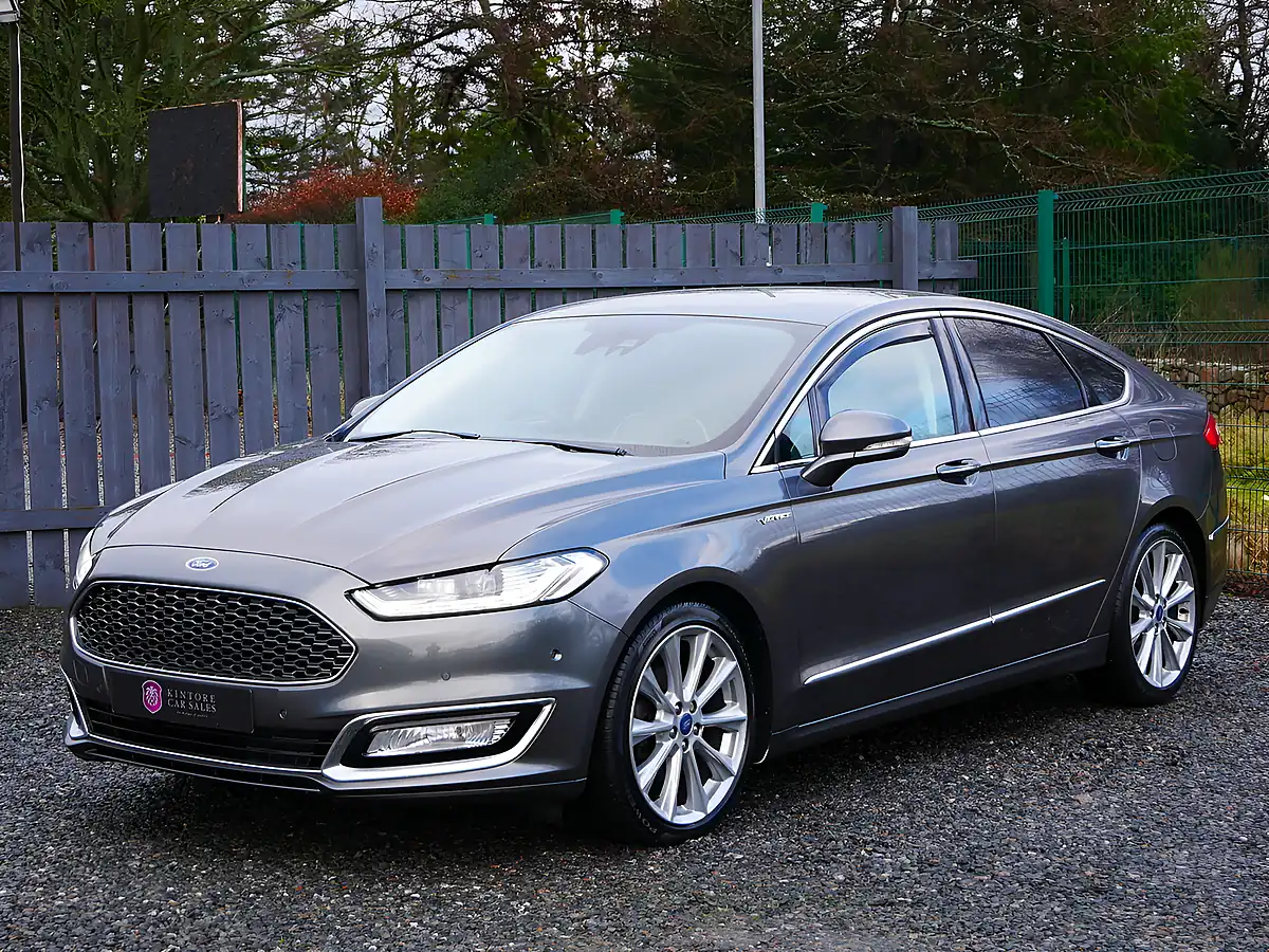 Used 2017 Ford Mondeo Vignale Magnetic Silver - Interior and Exterior details 4