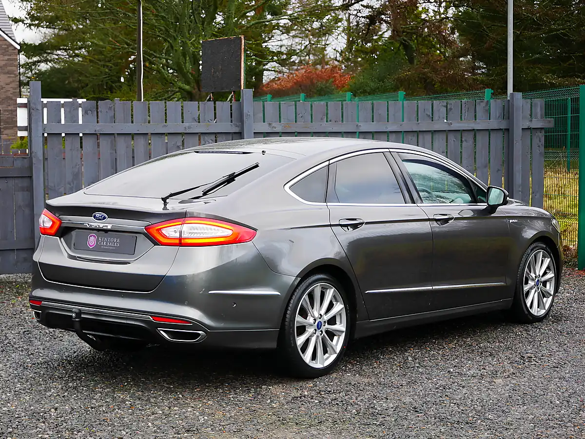 Used 2017 Ford Mondeo Vignale Magnetic Silver - Interior and Exterior details 9