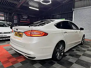Used 2017 Ford Mondeo Vignale White - Interior and Exterior details 10