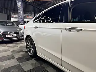 Used 2017 Ford Mondeo Vignale White - Interior and Exterior details 11