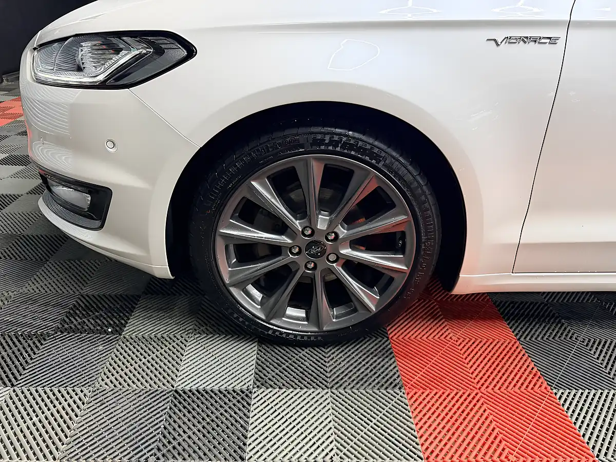 Used 2017 Ford Mondeo Vignale White - Interior and Exterior details 15