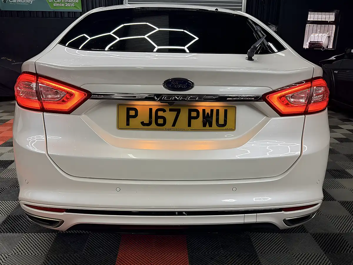 Used 2017 Ford Mondeo Vignale White - Interior and Exterior details 8