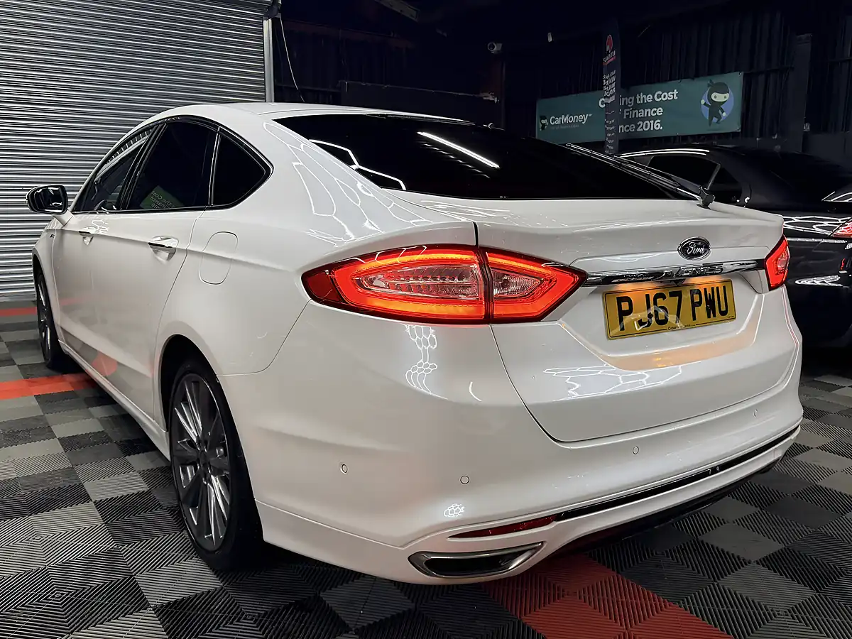 Used 2017 Ford Mondeo Vignale White - Interior and Exterior details 9