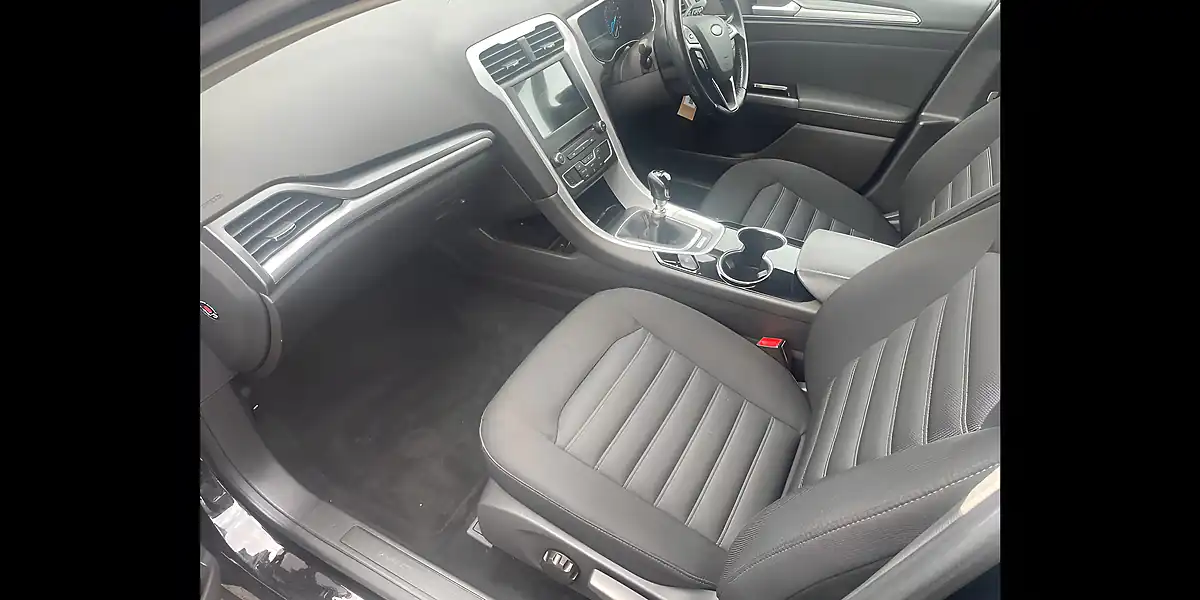 Used 2017 Ford Mondeo Zetec Black - Interior and Exterior details 9