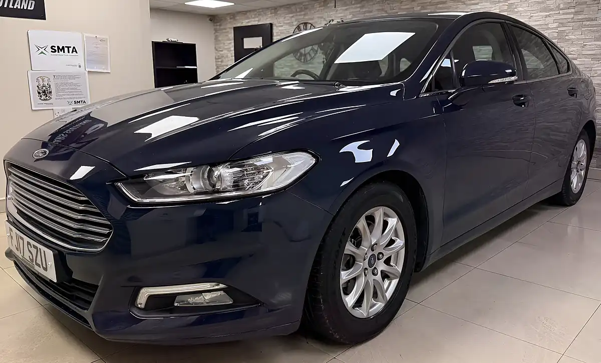 Used 2017 Ford Mondeo Zetec Blue - Interior and Exterior details 2
