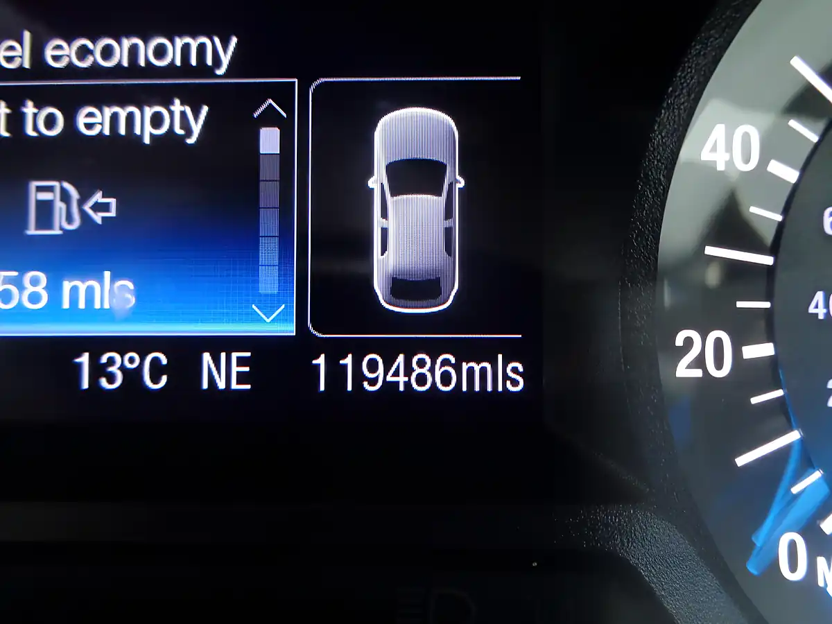 Used 2017 Ford Mondeo Zetec Grey - Interior and Exterior details 20