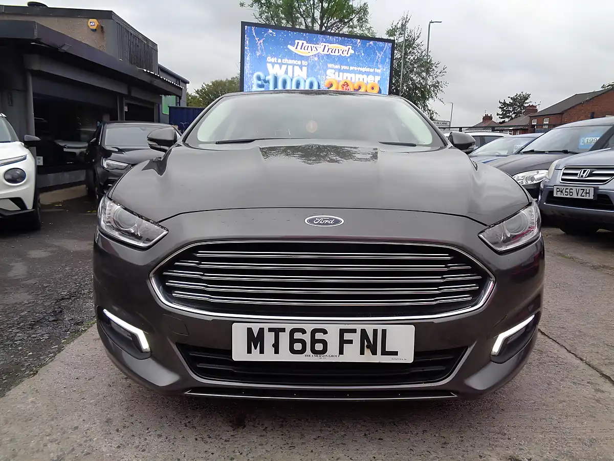 Used 2017 Ford Mondeo Zetec Grey - Interior and Exterior details 3