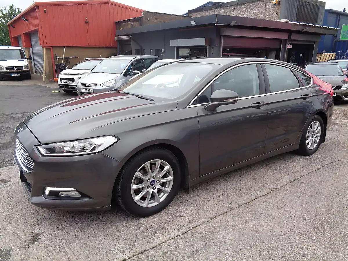 Used 2017 Ford Mondeo Zetec Grey - Interior and Exterior details 4