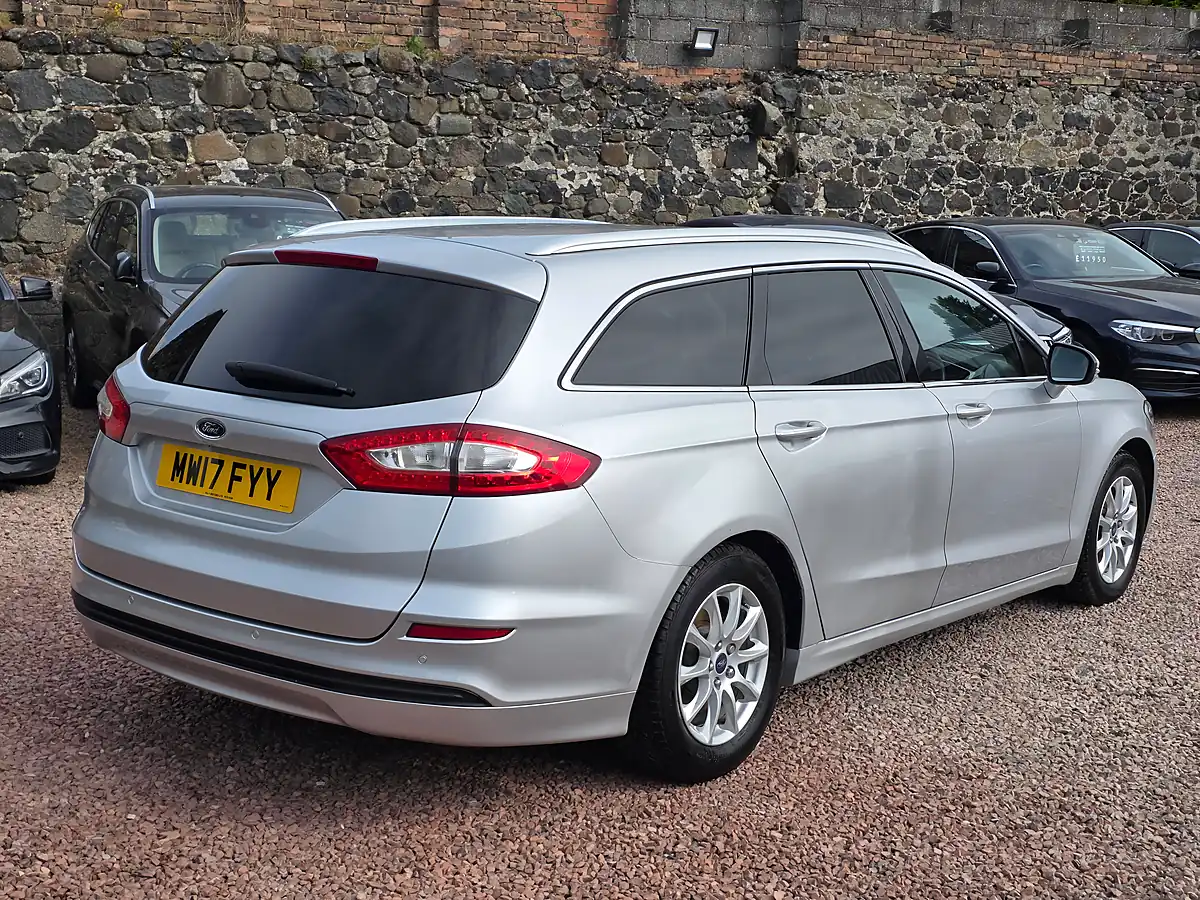 Used 2017 Ford Mondeo Zetec Silver - Interior and Exterior details 18