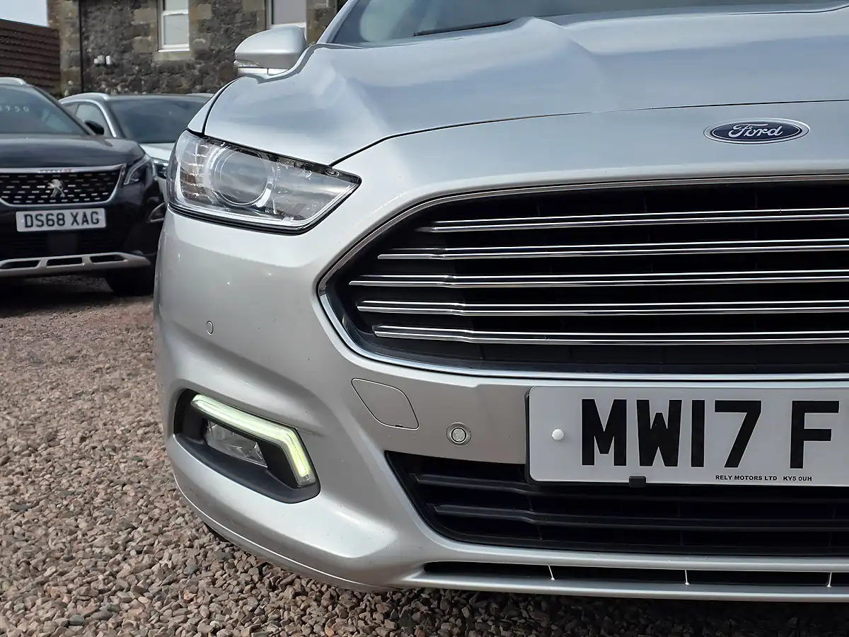Used 2017 Ford Mondeo Zetec Silver - Interior and Exterior details 4