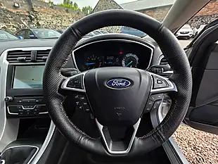 Used 2017 Ford Mondeo Zetec Silver - Interior and Exterior details 9