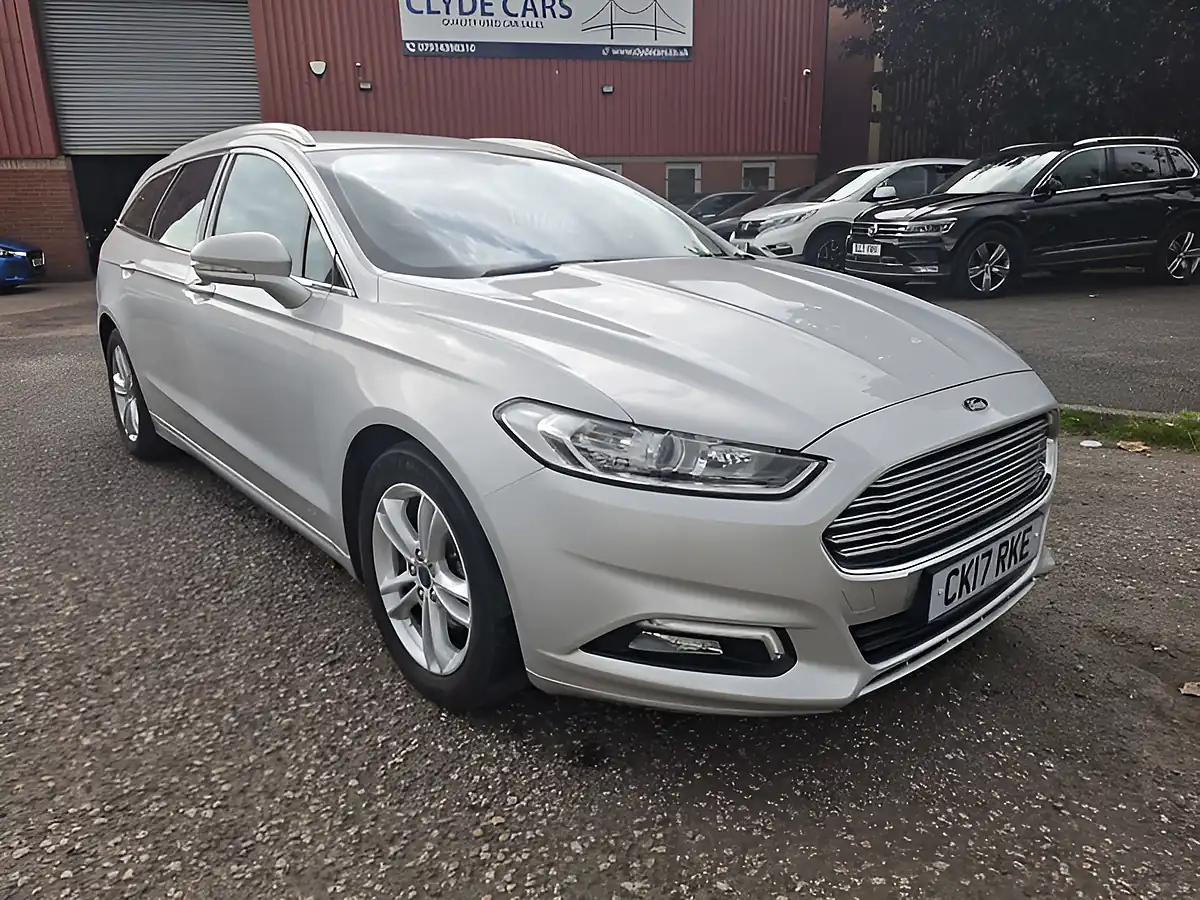 Used 2017 Ford Mondeo Zetec Silver - Interior and Exterior details 17