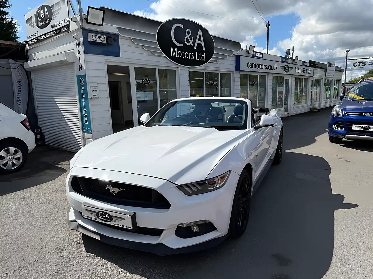Used 2017 Ford Mustang GT Convertible White - Interior and Exterior details 3