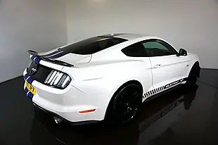 Used 2017 Ford Mustang GT Fastback White - Interior and Exterior details 9