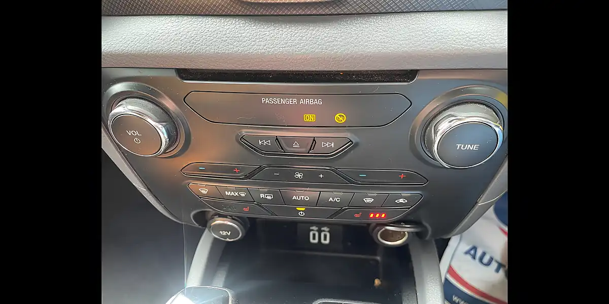 Used 2017 Ford Ranger Wildtrak Black - Interior and Exterior details 16