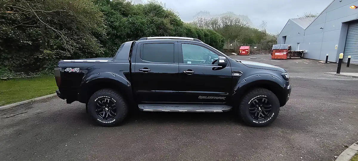Used 2017 Ford Ranger Wildtrak Black - Interior and Exterior details 3