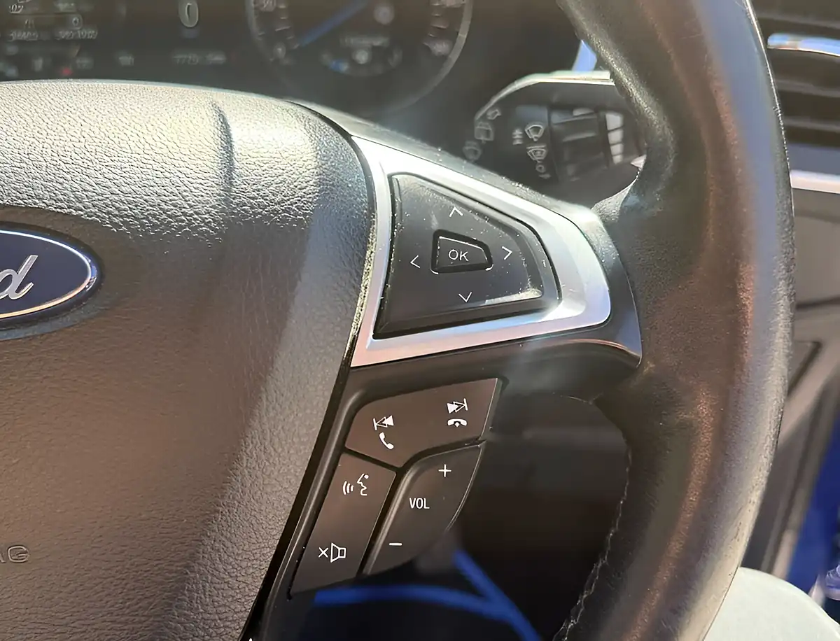 Used 2017 Ford S-Max Titanium Blue - Interior and Exterior details 16