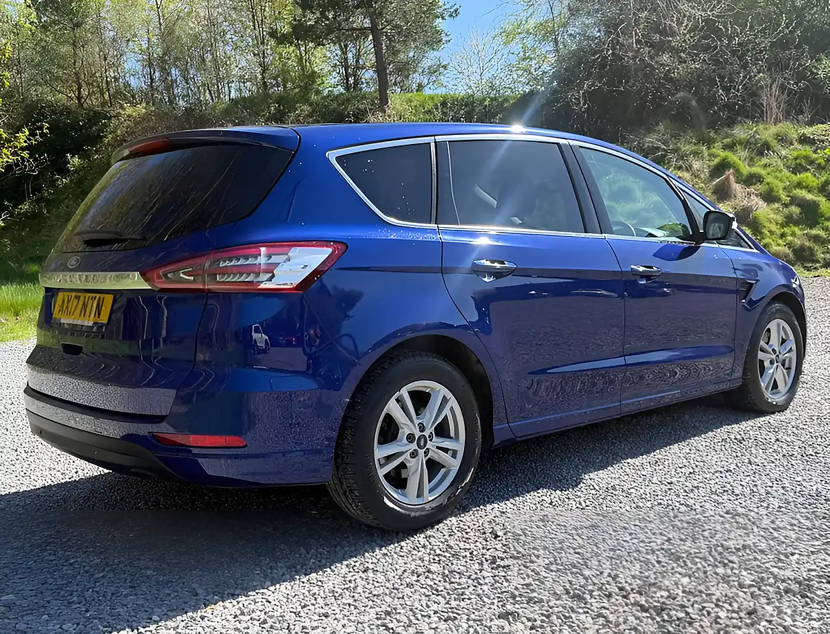 Used 2017 Ford S-Max Titanium Blue - Interior and Exterior details 3