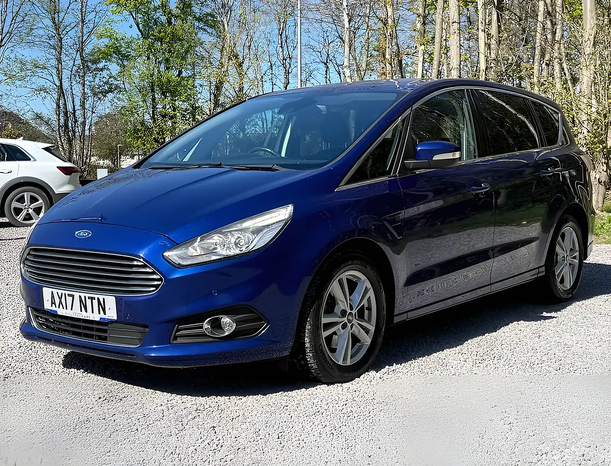 Used 2017 Ford S-Max Titanium Blue - Interior and Exterior details 7