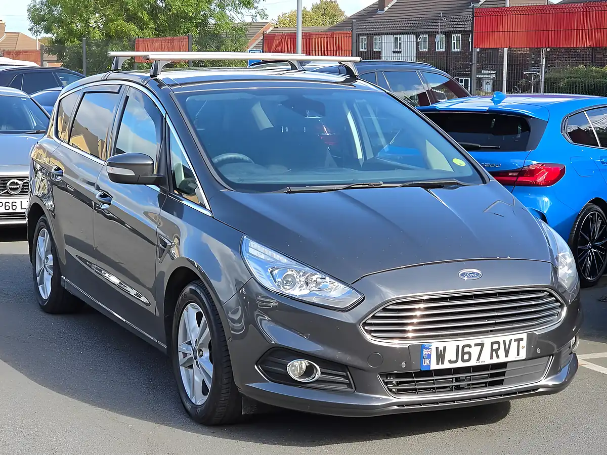 Used 2017 Ford S-Max Titanium Grey - Interior and Exterior details 10