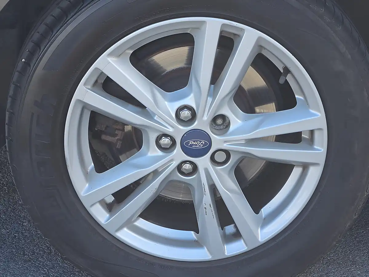 Used 2017 Ford S-Max Titanium Grey - Interior and Exterior details 6