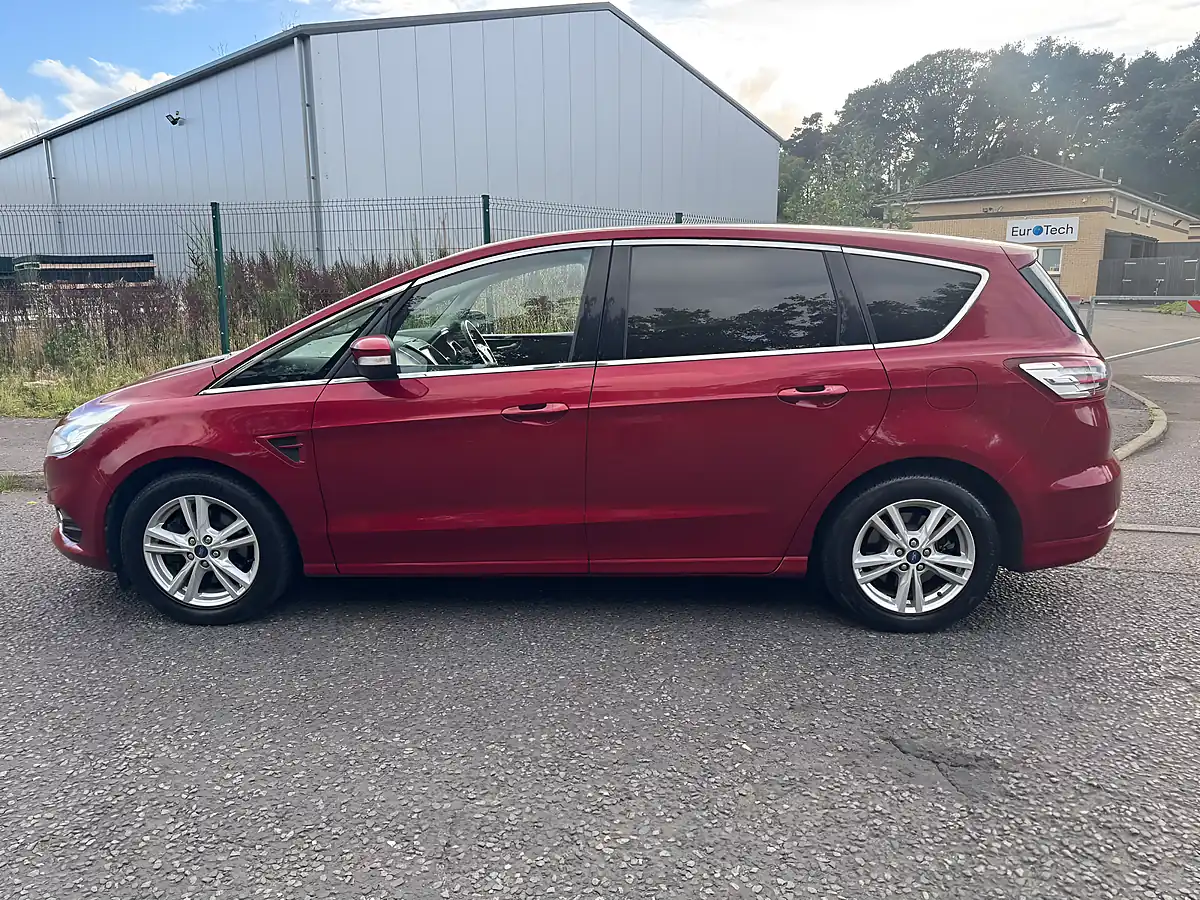 Used 2017 Ford S-Max Titanium Red - Interior and Exterior details 4