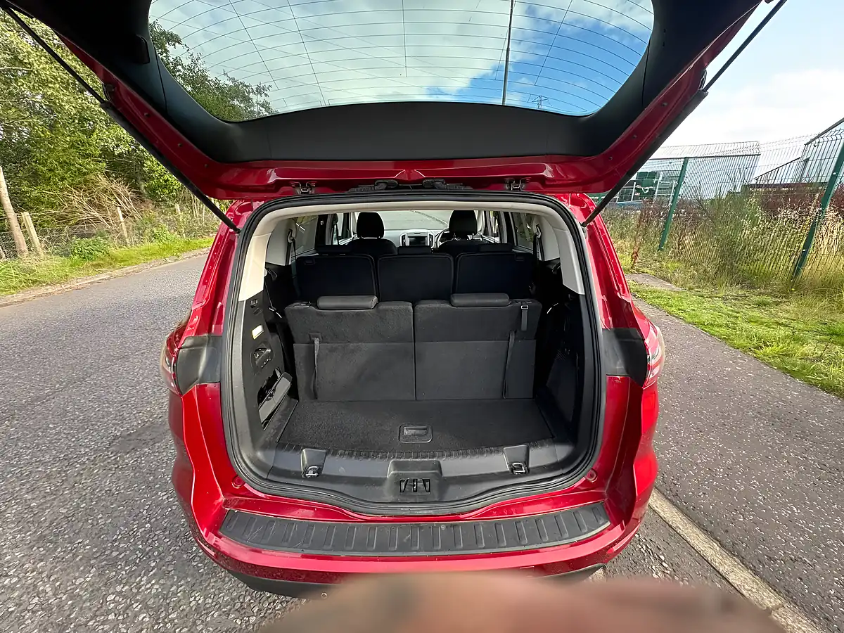 Used 2017 Ford S-Max Titanium Red - Interior and Exterior details 8