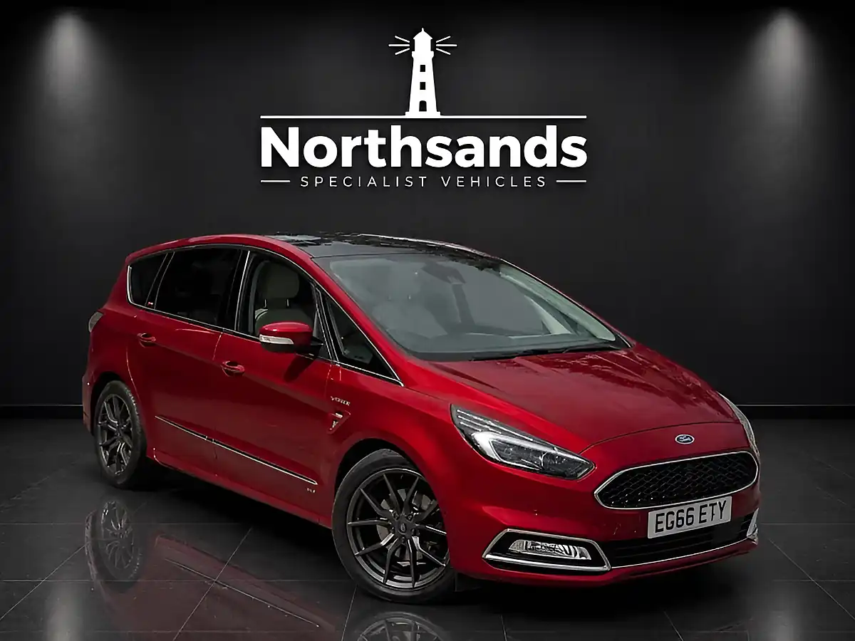 Used 2017 Ford S-Max Vignale Red - Front View